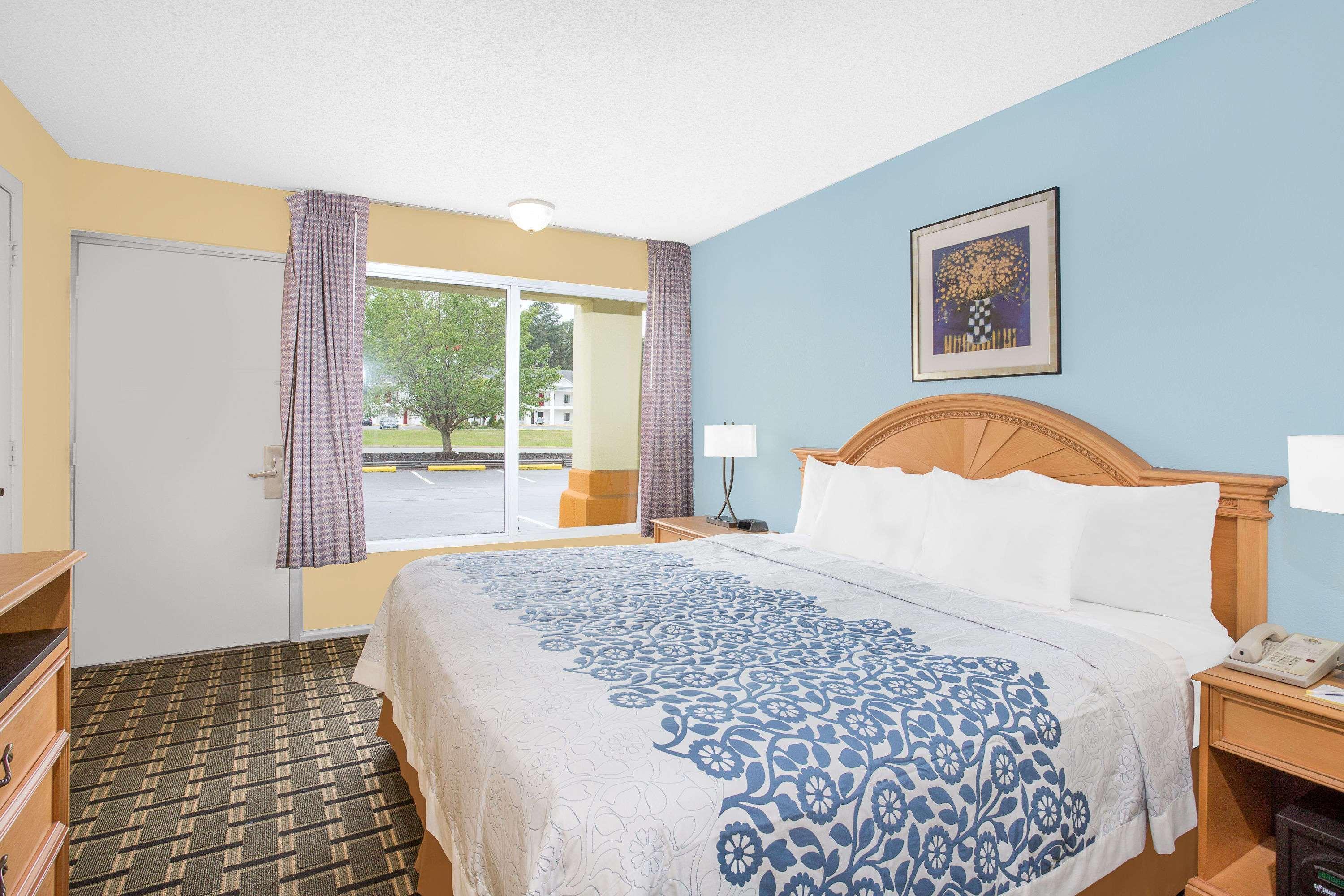 Days Inn By Wyndham Ruther Glen Kings Dominion Area Eksteriør billede